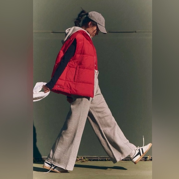 FP Movement by Free People In a Bubble Puffer Vest – Red S Oversized - Picture 5 of 9